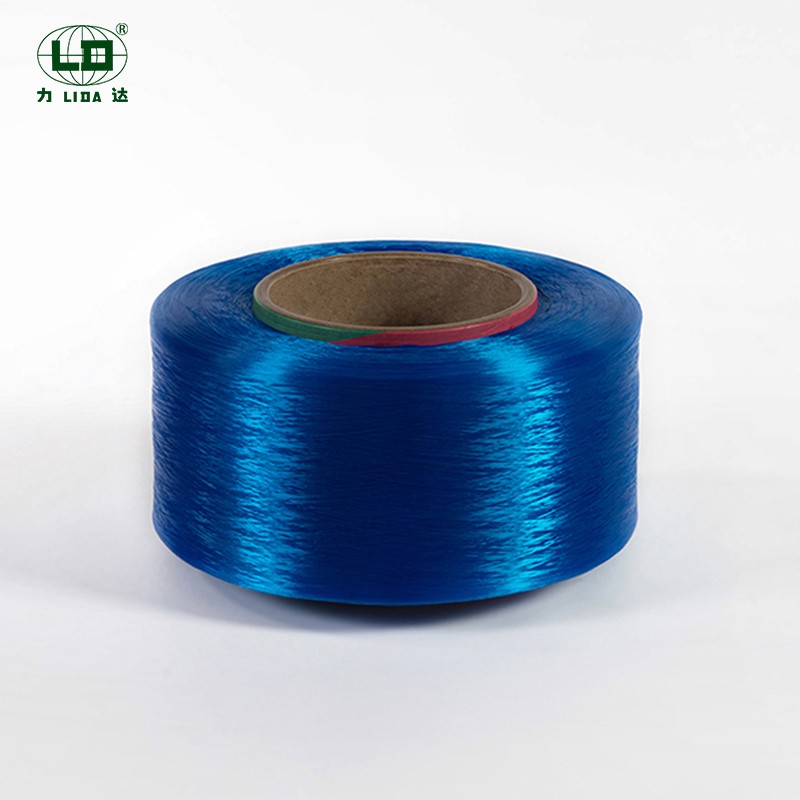 Maxay dad badani u adeegsadaan dib-u-warshadeynta polyester-ka dib-u-warshadaynta polyester